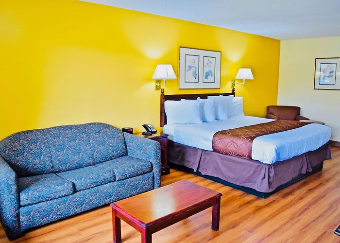 Days Inn By Wyndham Burleson Ft. Worth